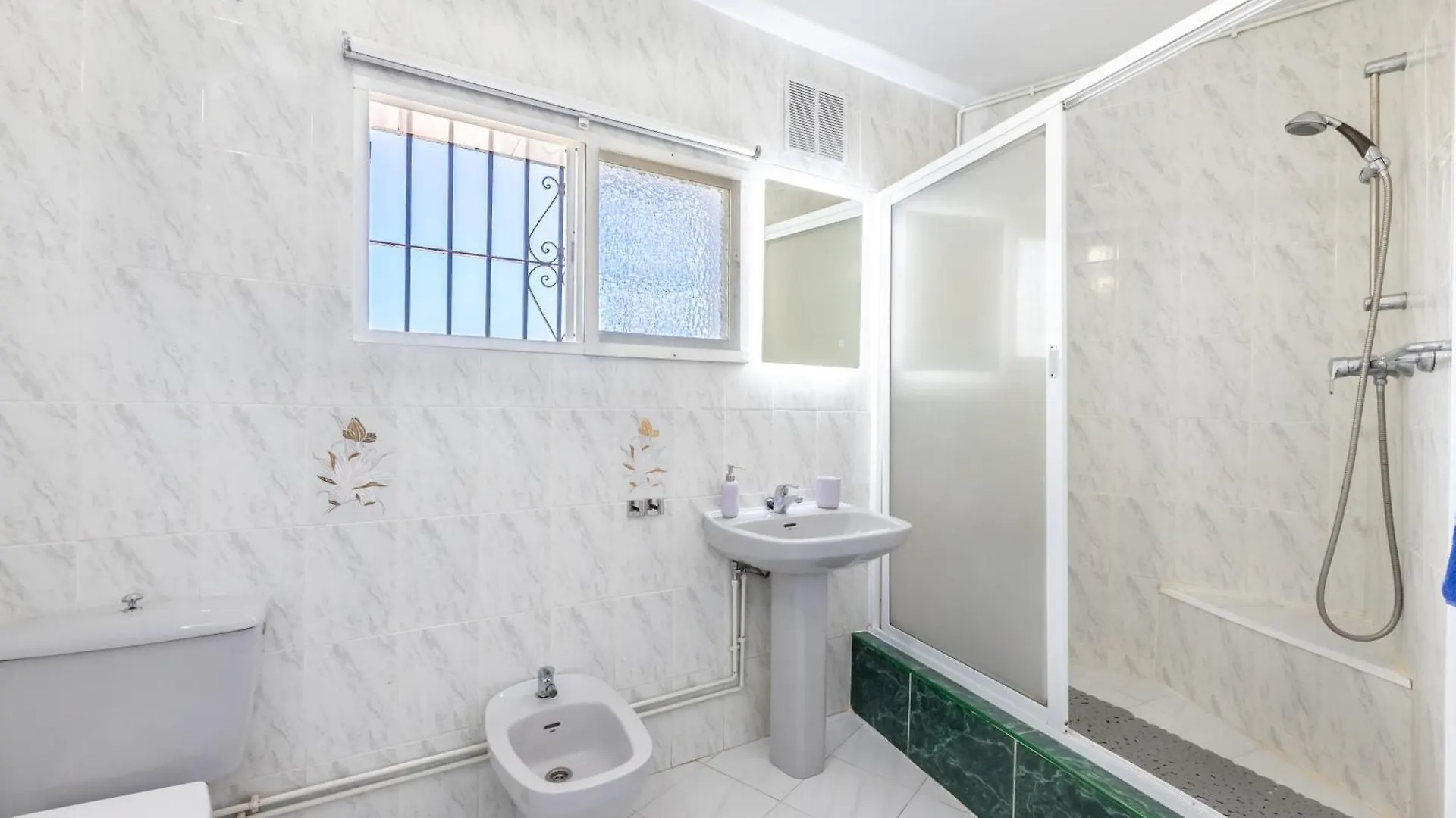 Montecarlo Beach Apartment Benalmadena 0*,  Spain